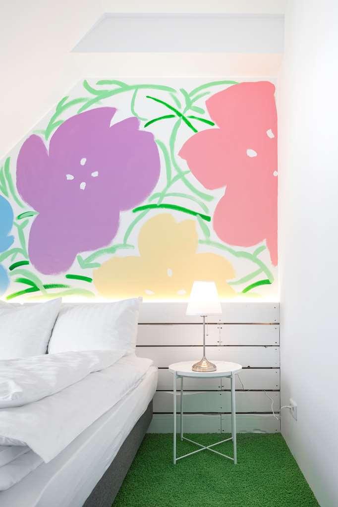 Hotel Flowers 3*
