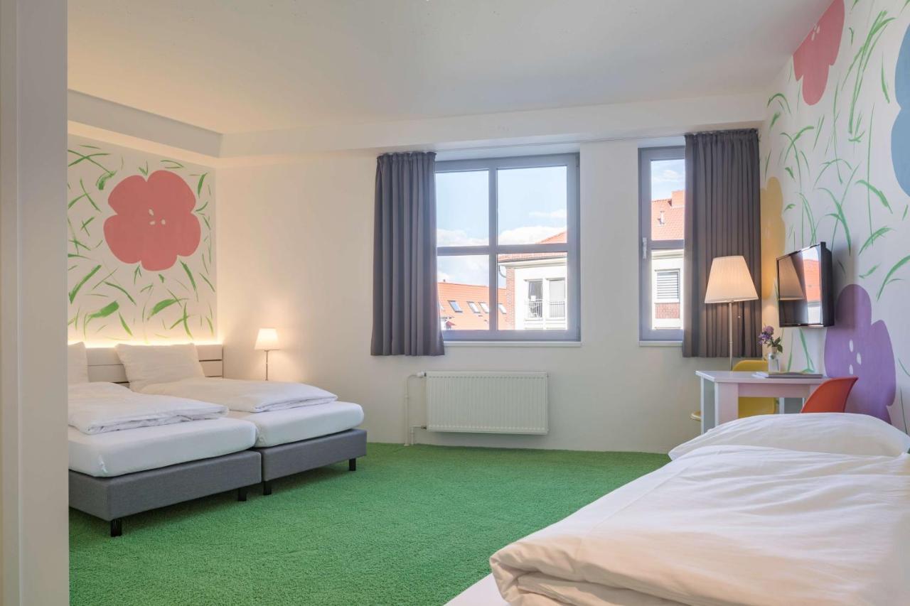 Hotel Flowers